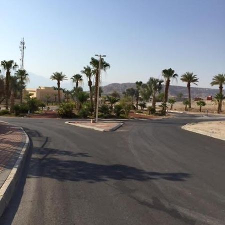 הבית של דרורי Neve Zohar Kültér fotó