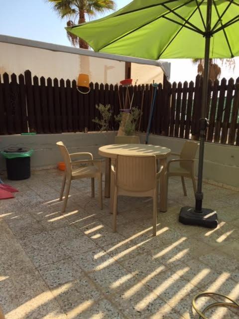 הבית של דרורי Neve Zohar Kültér fotó